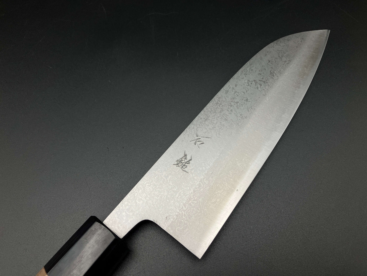 Carbon Santoku 165㎜ Damascus Octagonal angle walnut