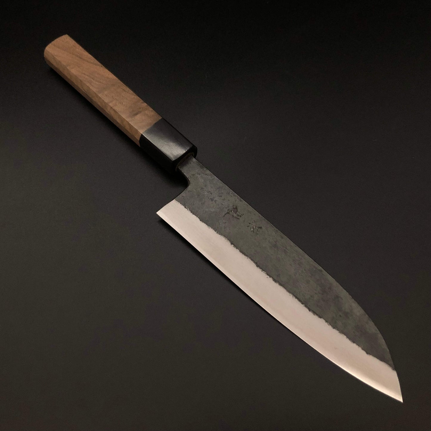 Carbon Santoku 165㎜ Damascus Octagonal angle walnut