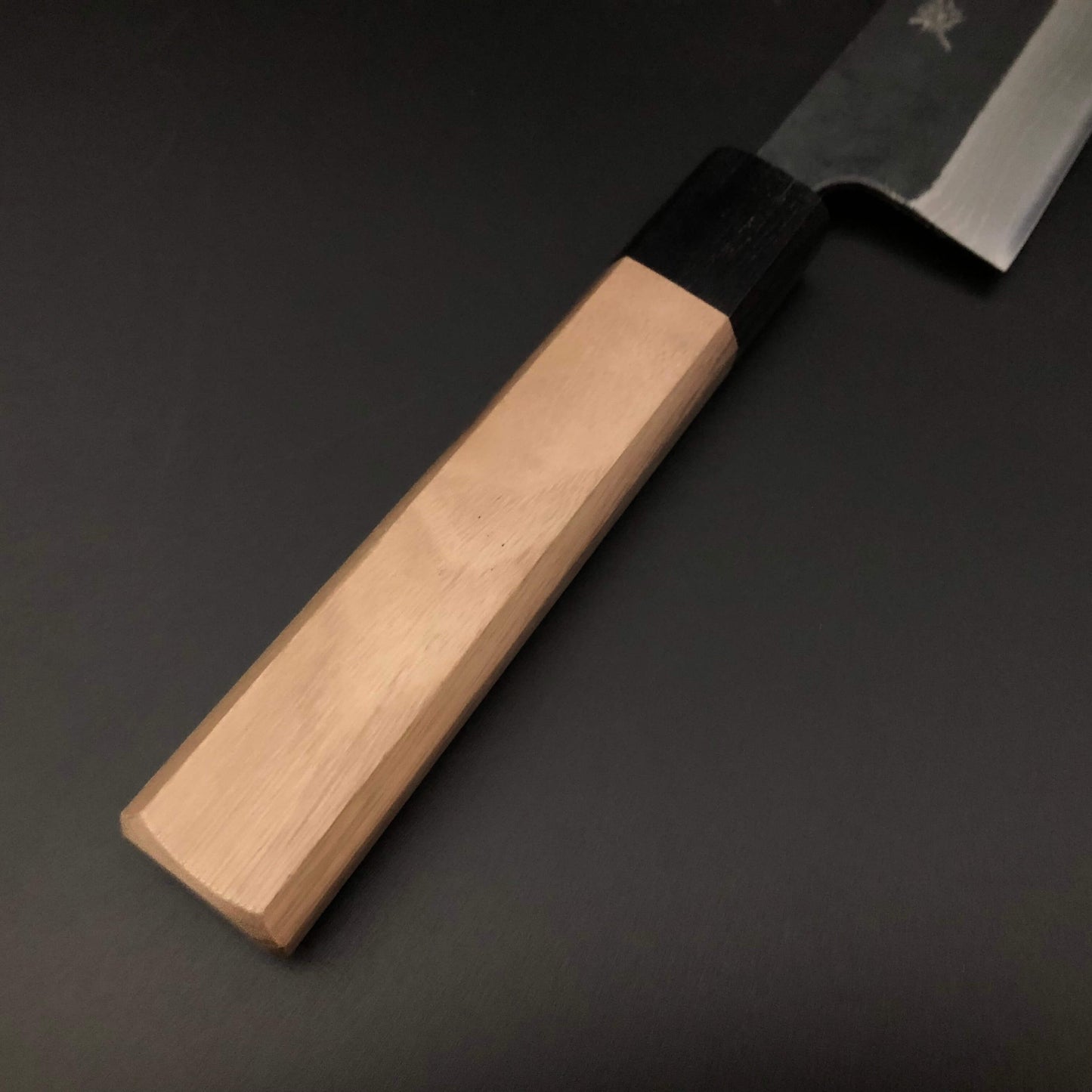 Kurouchi Carbon bunka 165㎜ Damascus Octagonal angle walnut