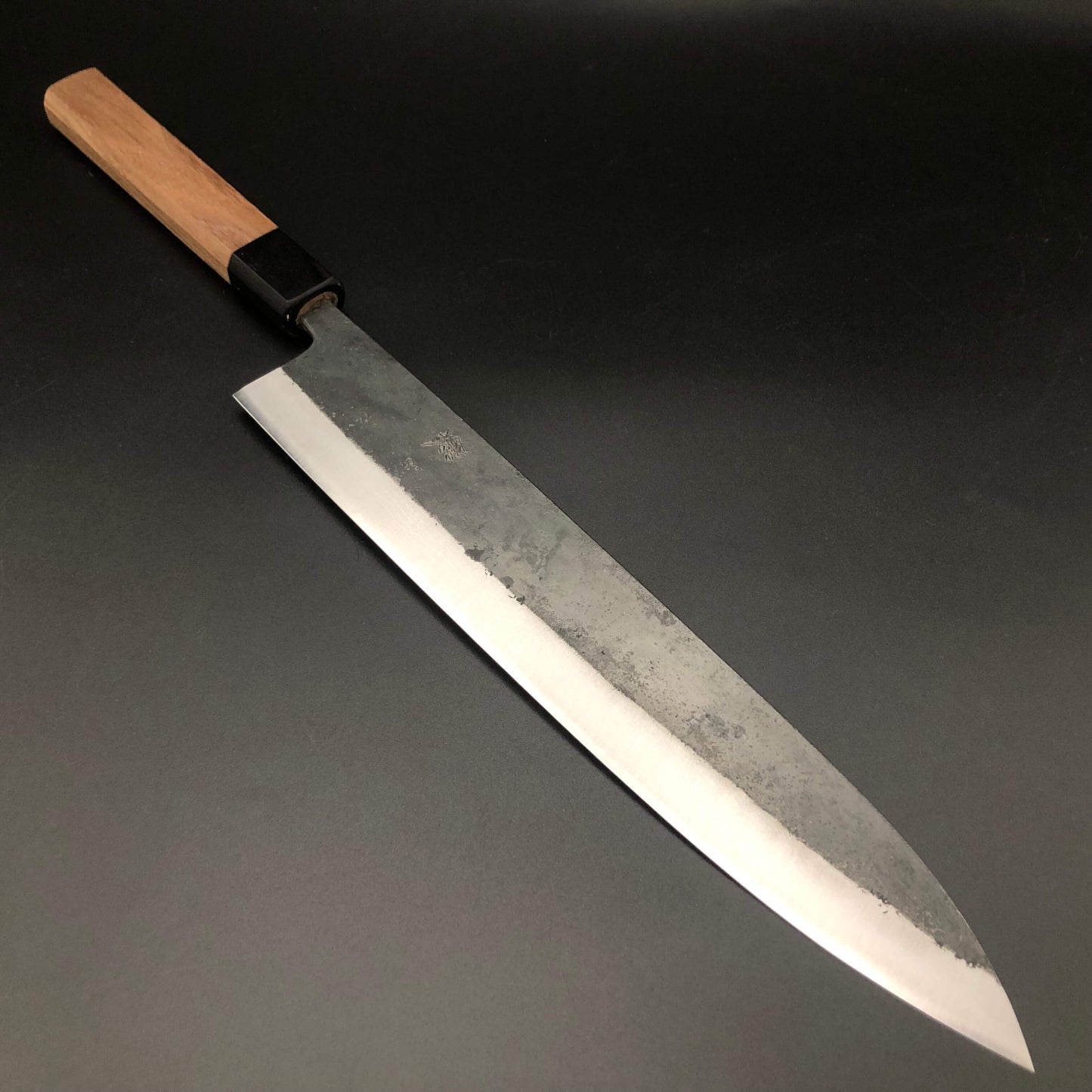 Kurouchi Carbon Gyuto 270㎜ Damascus Octagonal angle walnut