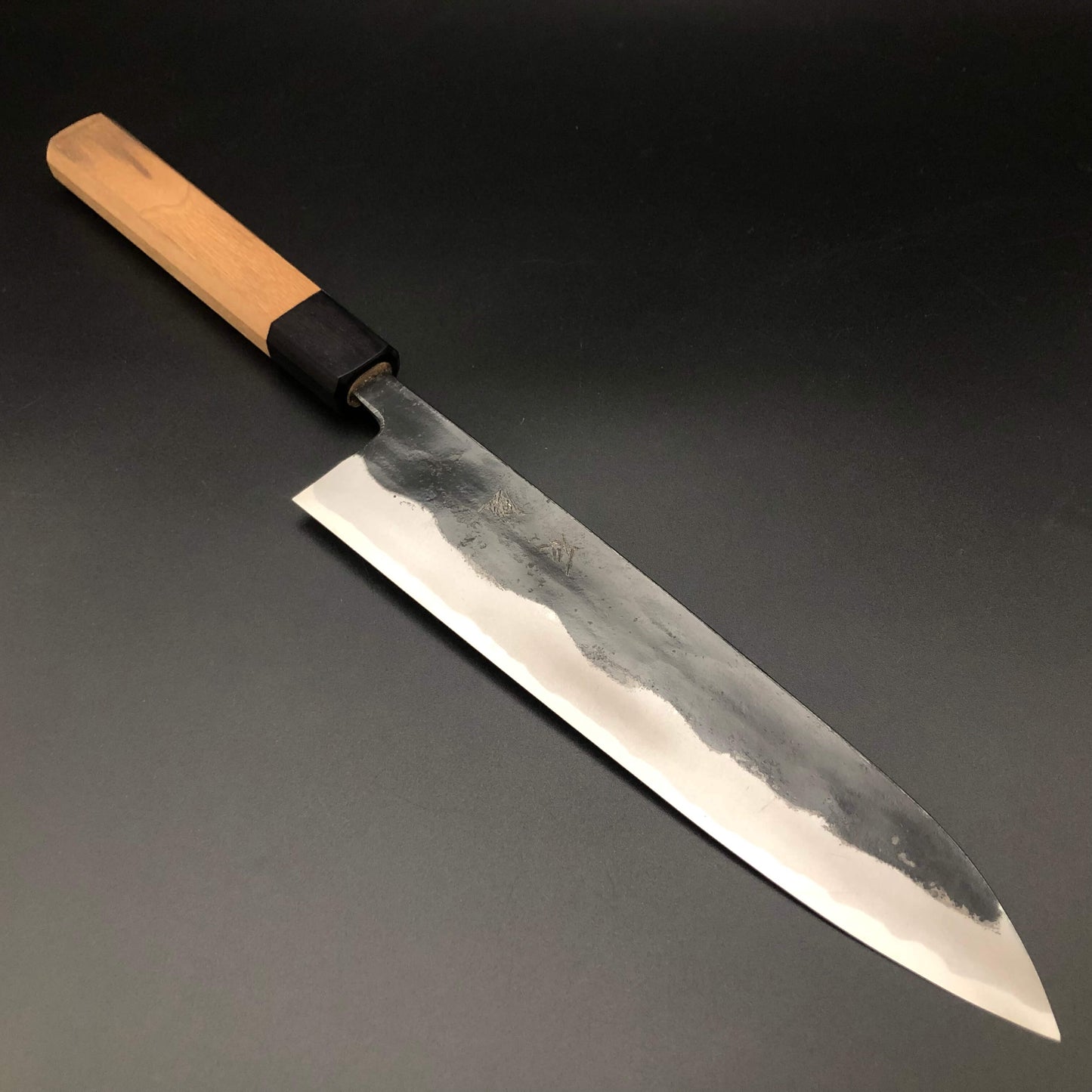 Kurouchi Carbon Gyuto 210㎜ Octagonal angle walnut