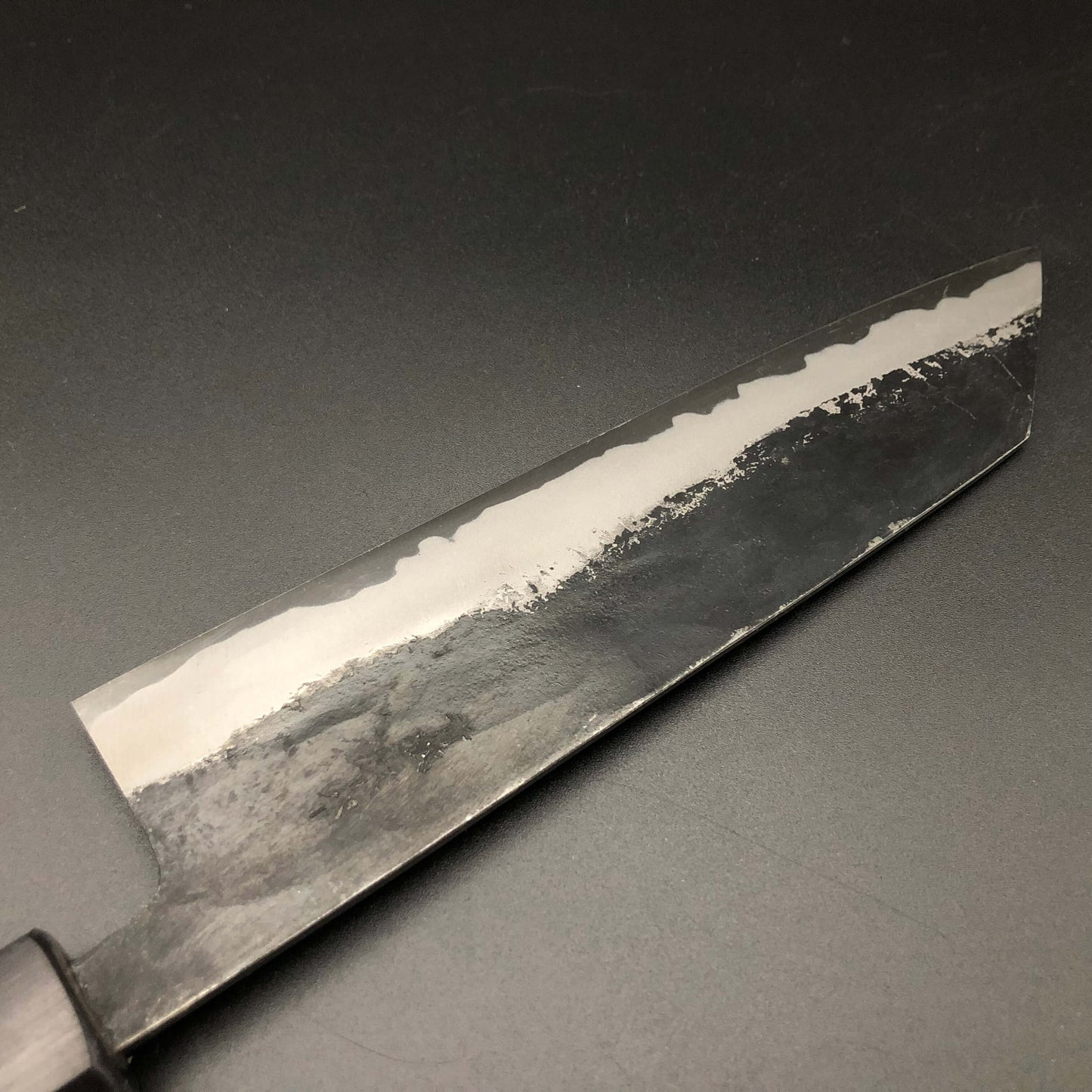 Kurouchi Carbon Kiritsuke 180㎜ Octagonal angle walnut