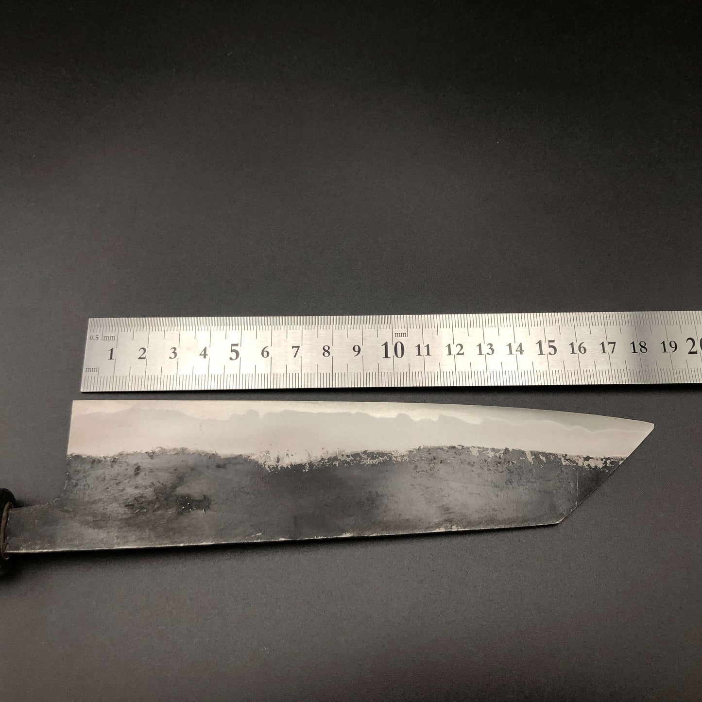 Kurouchi Carbon Kiritsuke 180㎜ Octagonal angle walnut