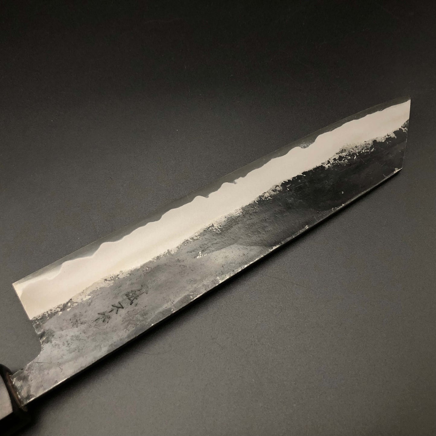 Kurouchi Carbon Kiritsuke 210㎜ Octagonal angle walnut