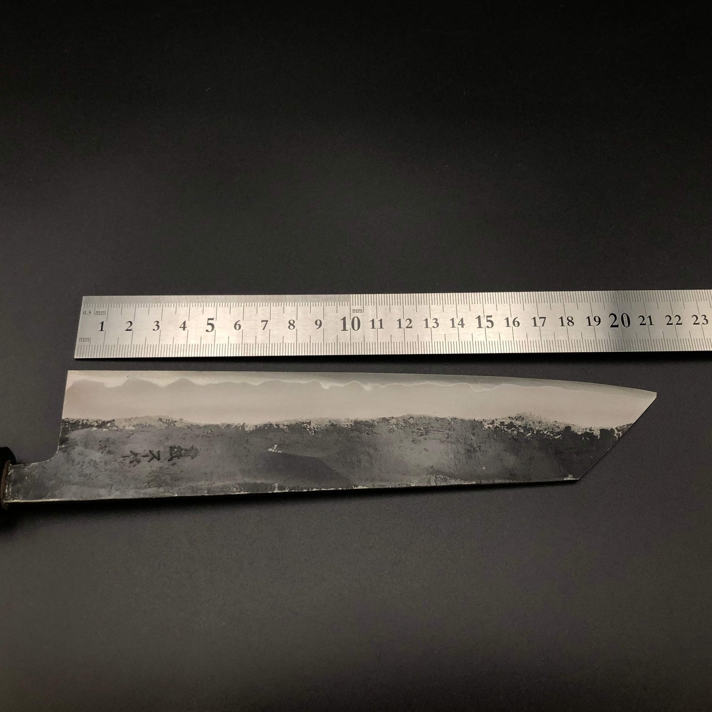 Kurouchi Carbon Kiritsuke 210㎜ Octagonal angle walnut