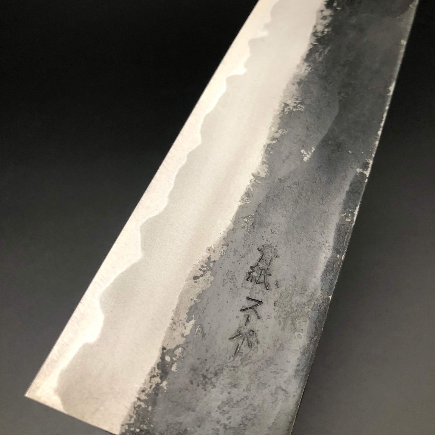 Kurouchi Carbon Kiritsuke 210㎜ Octagonal angle walnut