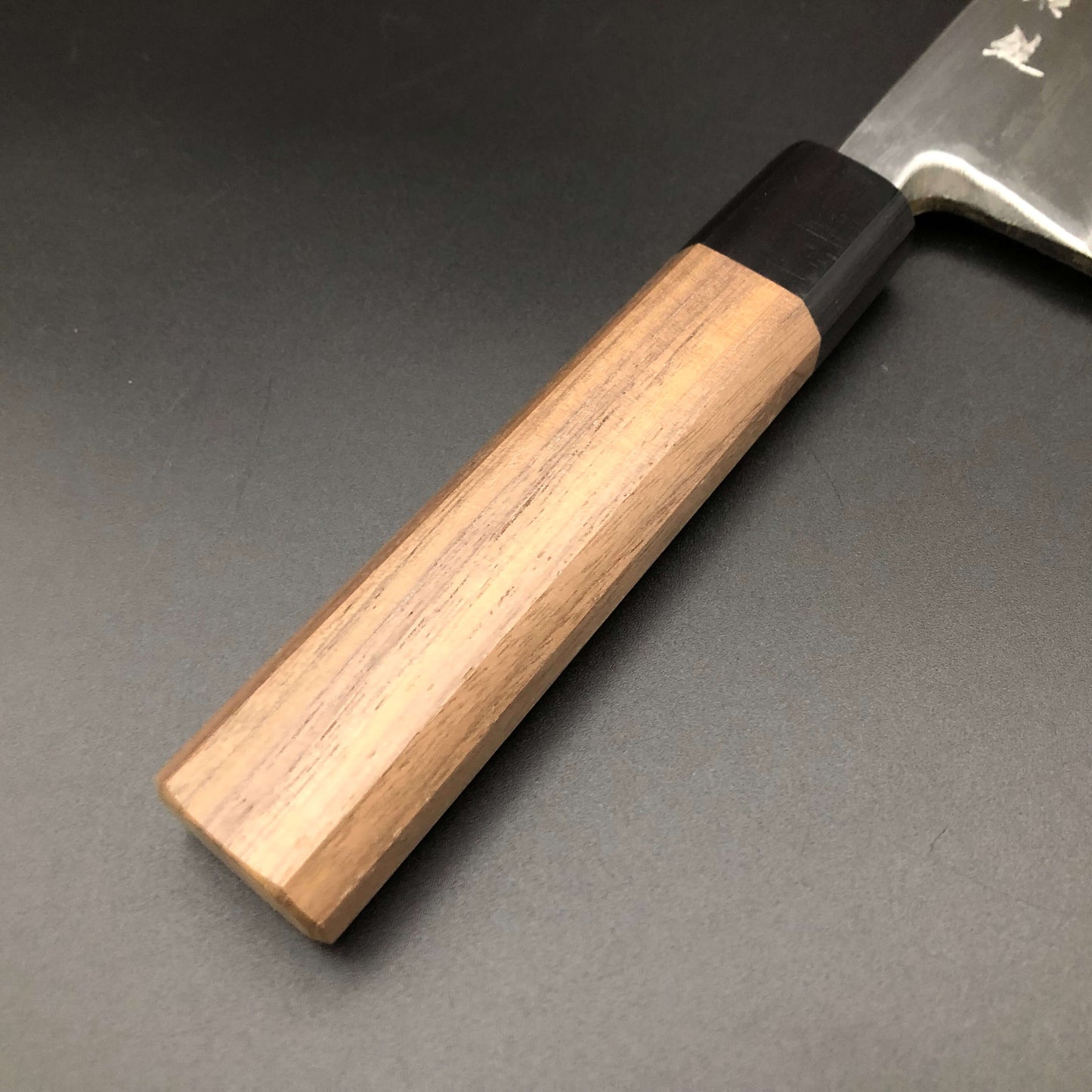 Carbon Deba 180㎜ Octagonal angle walnut