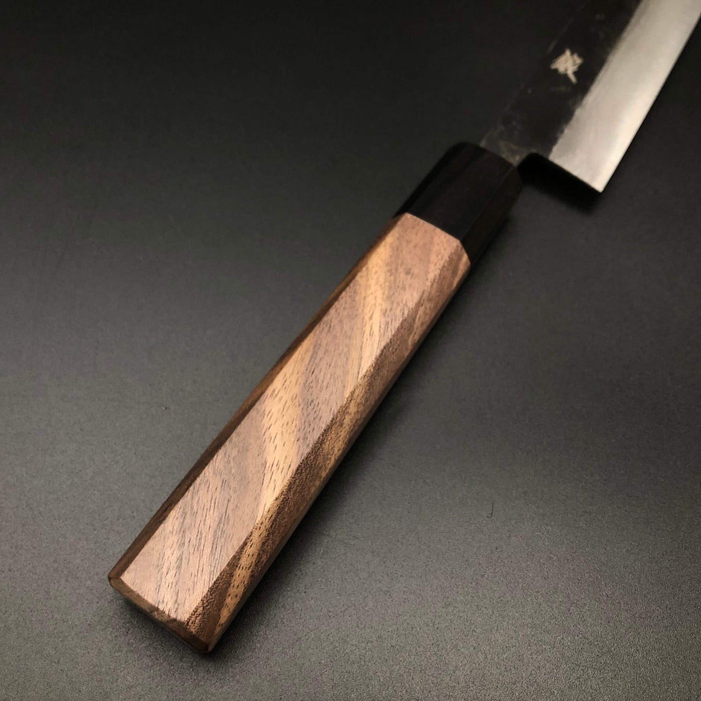 Kurouchi Yanagiba 210㎜ Carbon Damascus Octagonal angle walnut