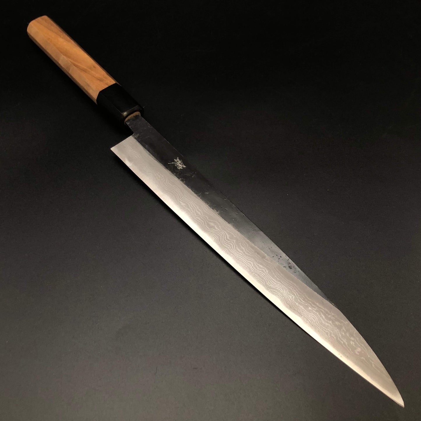 Kurouchi Carbon Sujihiki 240㎜ Damascus Octagonal angle walnut