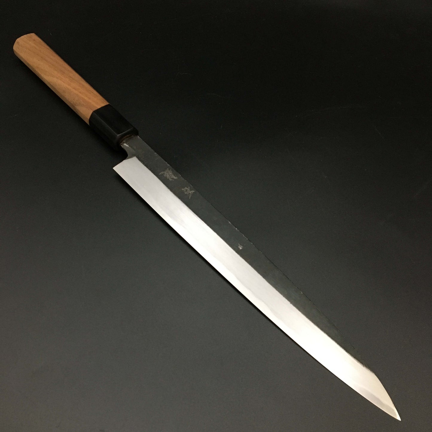 Kurouchi Carbon Yanagiba 240㎜ Octagonal angle walnut