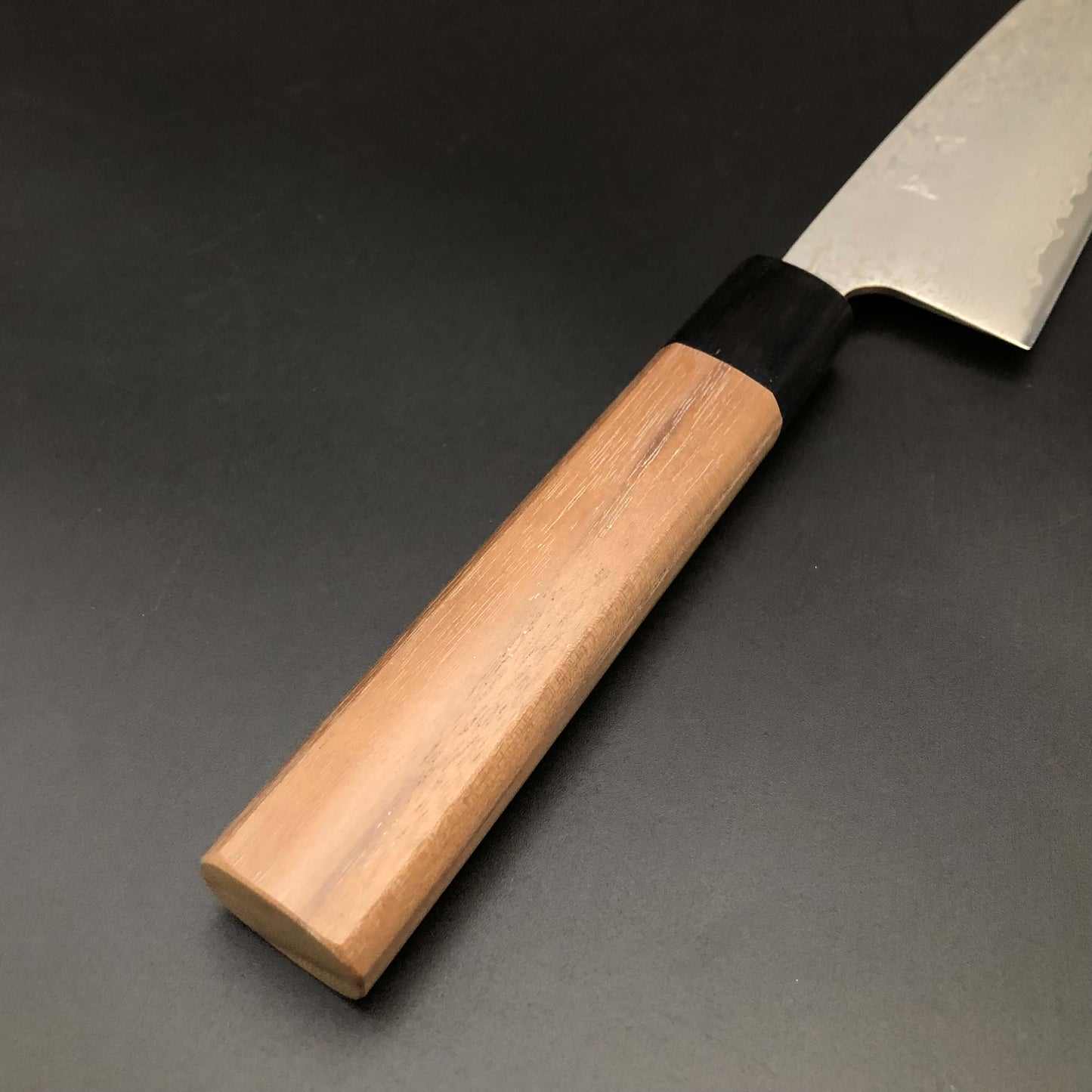 Stainless‐clad Santoku 165㎜ SLDN Steel Damascus 69 layer Octagonal angle walnut