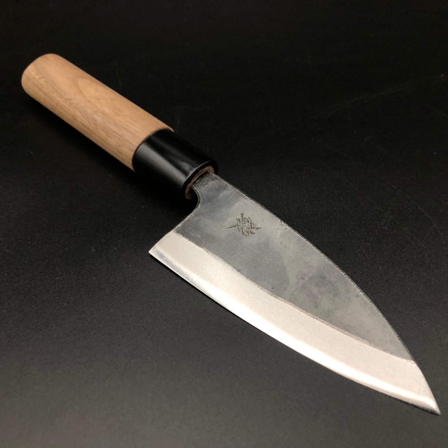 Kurouchi Deba 105㎜ Blue2 Carbon Walnut Wood Handle