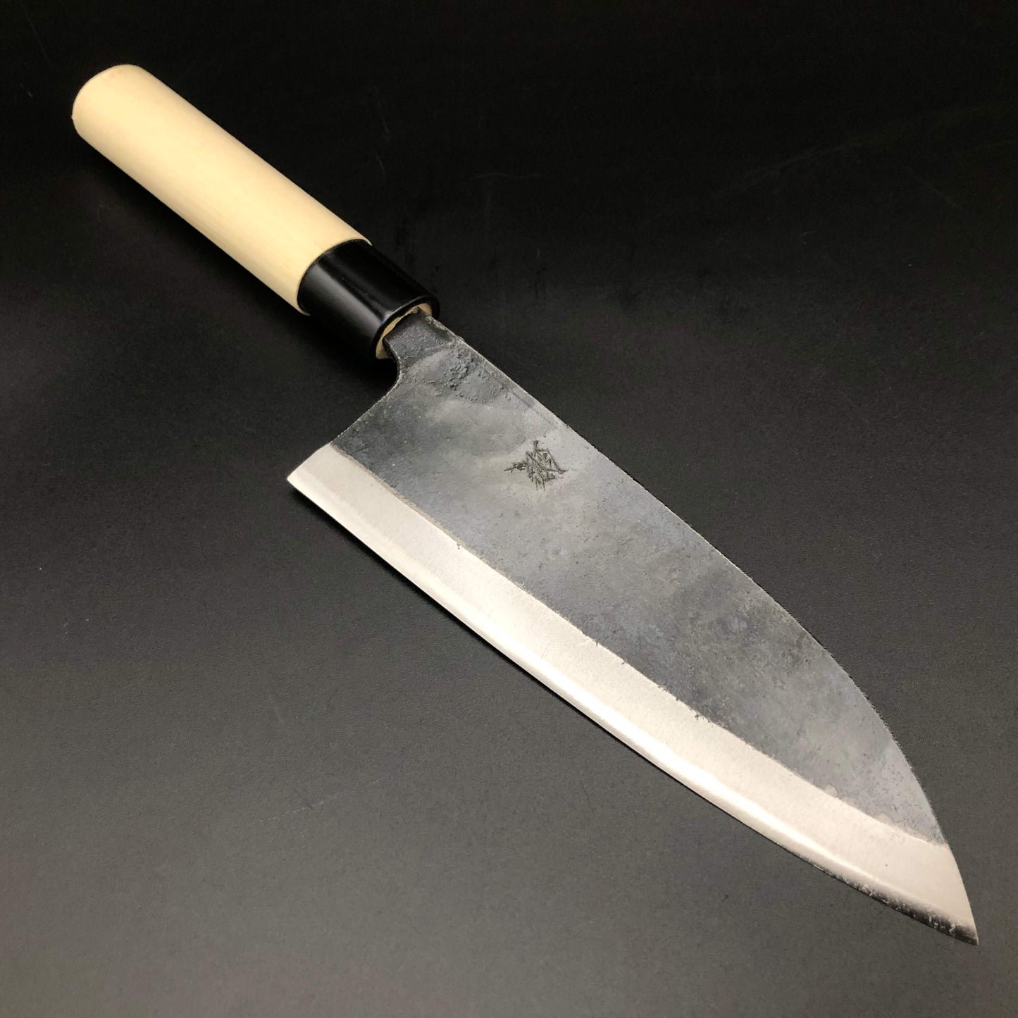 Kurouchi Deba 180㎜ Blue2 Carbon Hackberry Wood Handle