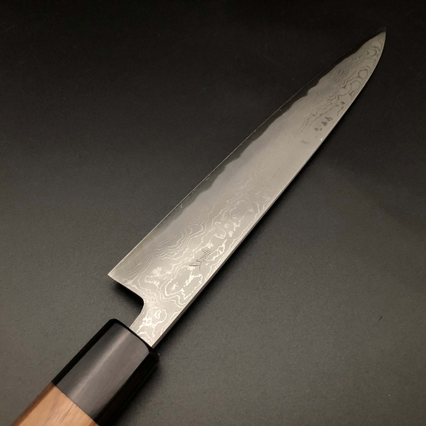 Carbon sujihiki 210㎜ Damascus Octagonal angle walnut