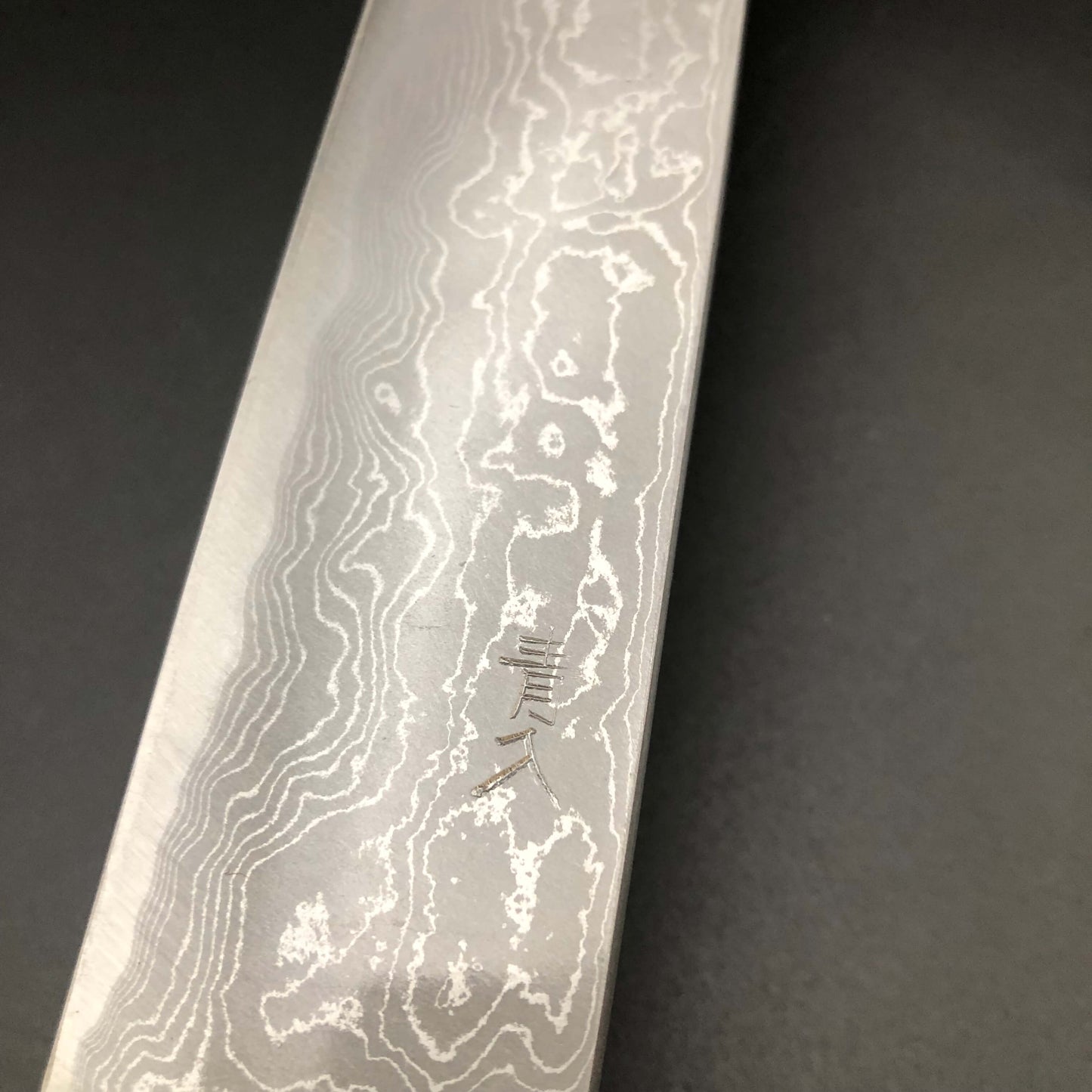 Carbon sujihiki 210㎜ Damascus Octagonal angle walnut