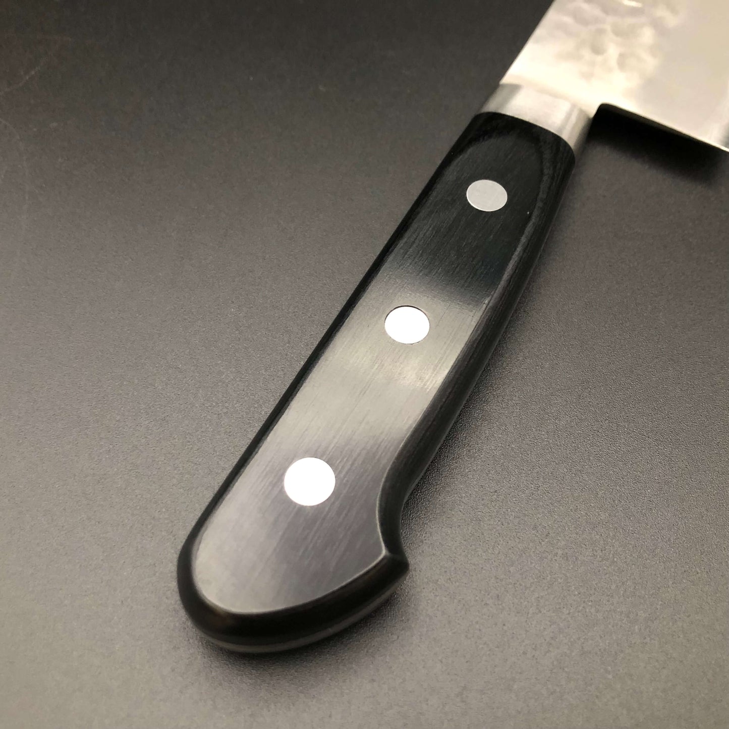 Stainless‐clad santoku 180㎜ Carbon Black Western Handle