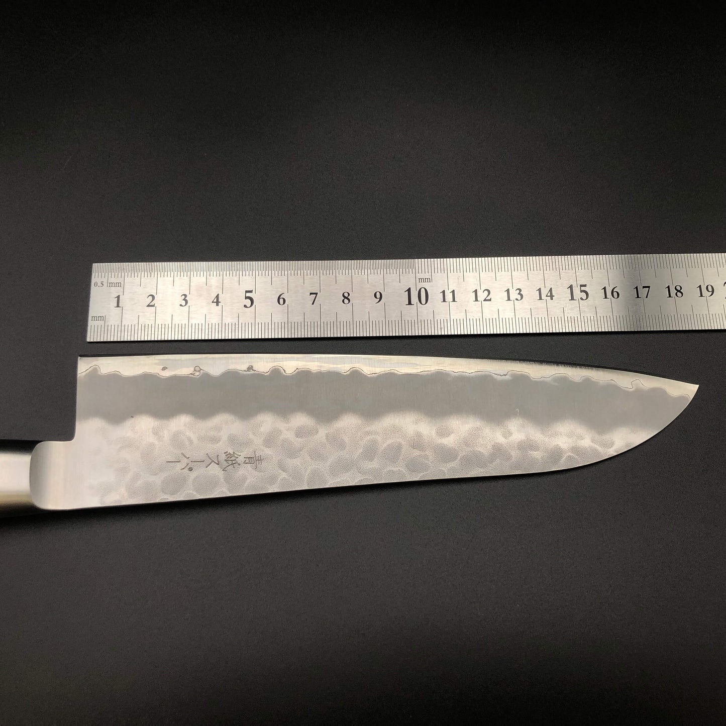 Stainless‐clad santoku 180㎜ Carbon Black Western Handle