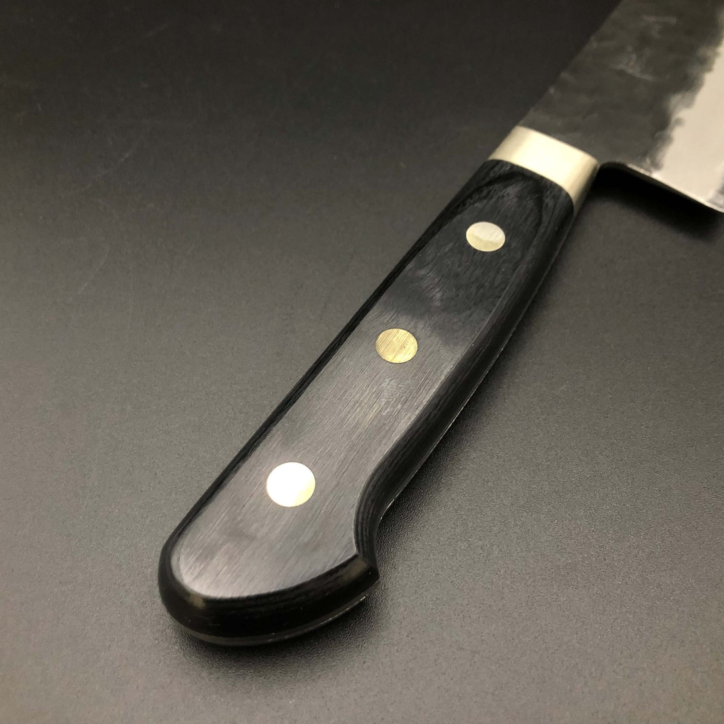 Stainless‐clad santoku 180㎜ Carbon Steel Yo Handle